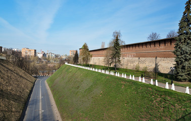 Obraz premium Street along the Kremlin in Nizhny Novgorod