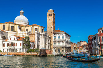 Fototapeta premium Gondola on Canal Grande in Venice