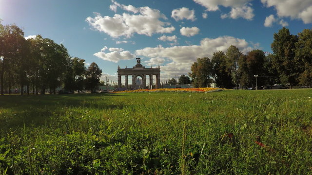 Main entrance to city park VDNH