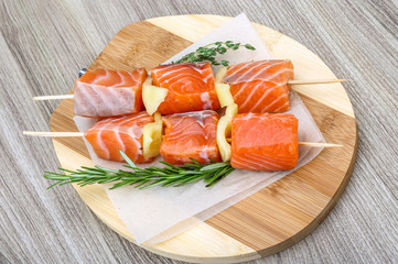 Salmon skewer