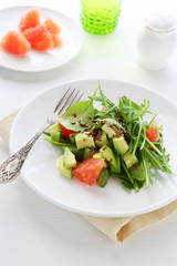 Salad with avocado and grapefruit