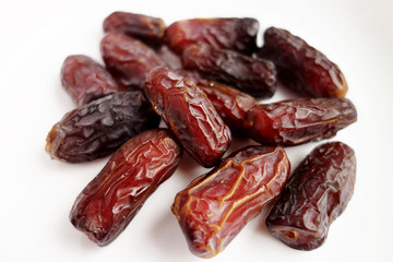 sun dried dates