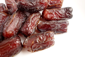 sun dried dates