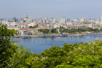 Fototapeta na wymiar Panoramica de la Habana