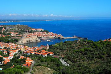 Fototapeta na wymiar Collioure vue depuis le Fort Saint-Elme
