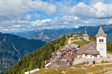 Fototapeta na wymiar Monte Santo di Lussari (Luschariberg), Blick vom Berggipfel - Italien, August 2015