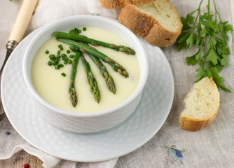 Asparagus soup