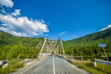 Fototapeta premium Historical bridge over the river 