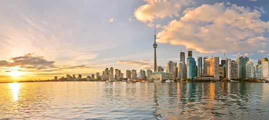 Keuken foto achterwand Toronto Panorama van de skyline van Toronto bij zonsondergang in Ontario, Canada.