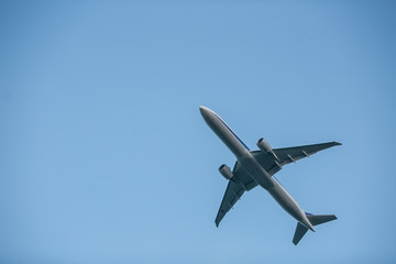 離陸中の飛行機7