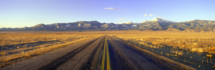 Fototapeta na wymiar Route 50, Road to Great Basin National Park, Nevada