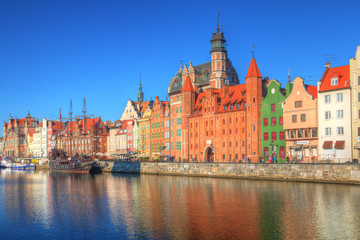 Gdańsk w słoneczny dzień - obrazy, fototapety, plakaty
