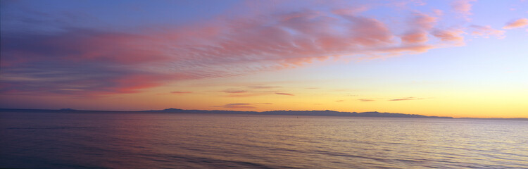 Channel Islands and Pacific at sunset, Ventura, California