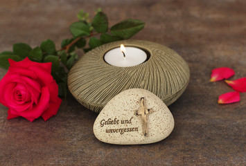 Stein mit Trauerspruch