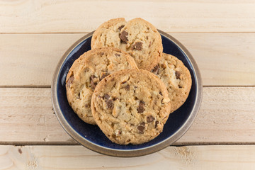 milk chocolate toffee almond cookies