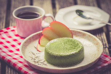 Green tea cake