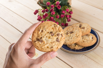 milk chocolate toffee almond cookies