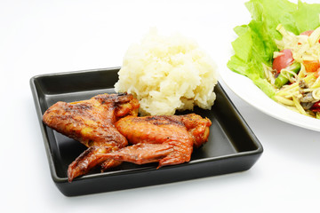 papaya salad and chicken wing