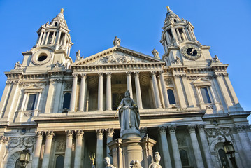 Obraz premium View of St Paul's Cathedral in London