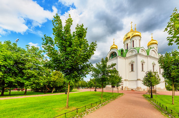 Fototapeta na wymiar Ekaterina's cathedral in Pushkin