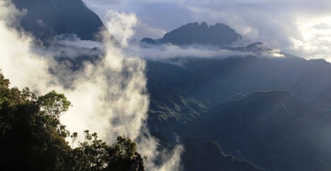 soleil couchant sur le cirque de Salazie, 974