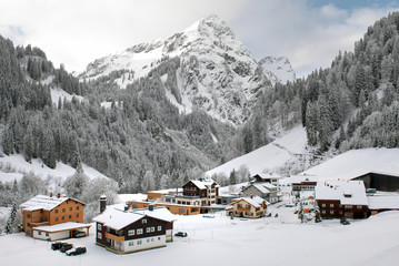 Naklejka premium Alpine Village, Austria