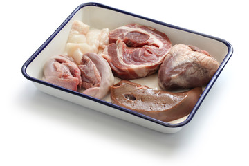 haggis ingredients, sheep tongue shoulder meat liver heart suet 
