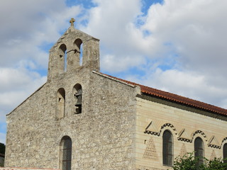 Fototapeta na wymiar Deux-Sèvres - Façade Ouest de l’église de Saint-Génétoux