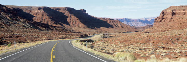 Road through desert, Utah