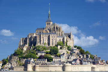 Obraz premium View of Mont-Saint-Michel