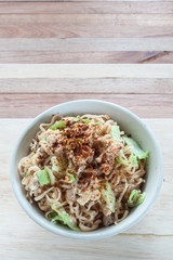 Fire Instant noodles [mama pad] with vegetables pork in Ceramic