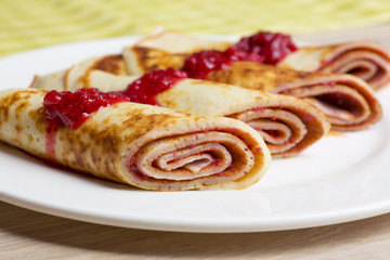 pancakes with raspberry jam