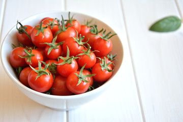 tomatoes in the bowl