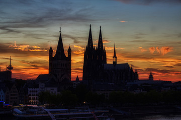 Fototapeta premium Abendtimmung in Köln