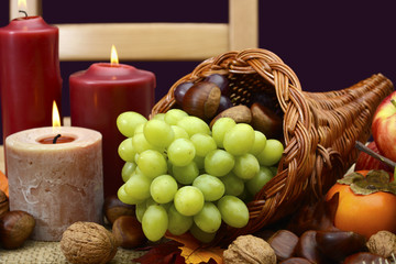 Happy Thanksgiving classic table setting.