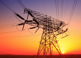 The evening of the pylon outline, is very beautiful
