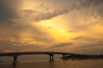 Fototapeta na wymiar bridge in the sunset