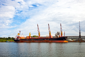 Fototapeta premium Crane ship