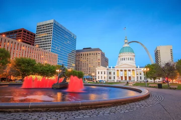 Foto op Plexiglas St. Louis downtown with Old Courthouse © f11photo