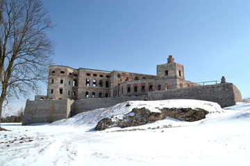 zamek Krzyżtop&oacute;r, Ujazd, Polska