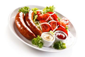 Grilled sausages and vegetables 