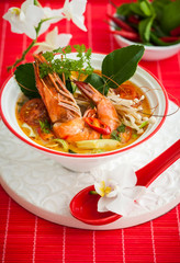Tom yum soup