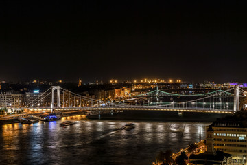 Fototapeta na wymiar Night Budapest
