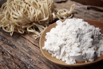 Making noodle with wheat flour