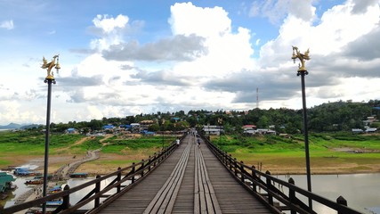 Fototapeta na wymiar Mon bridge in Sangklaburi
