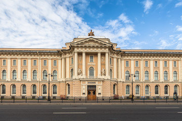 Fototapeta na wymiar Imperial Academy of Arts in St. Petersburg