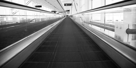 Papier Peint photo autocollant Aéroport Airport Architecture Escalator Movement