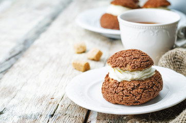 chocolate profiteroles, Shu, with cream