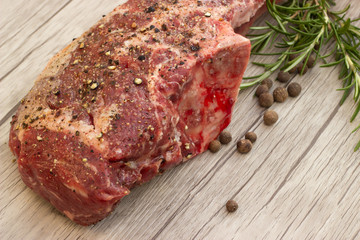 Original rohes Tomahawk Steak 