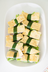 Salad thai in model shushi